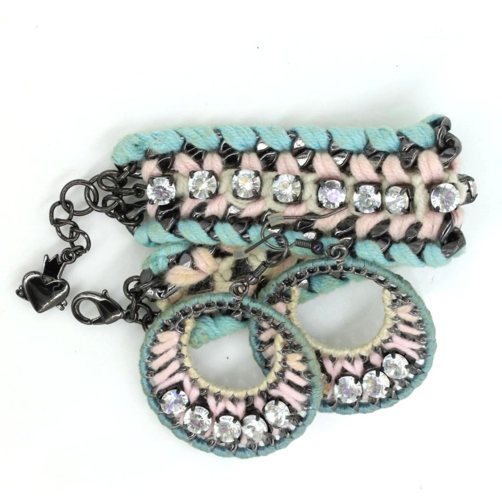 DESIGNER bracelet/earrings set, boho style rhinestones, black metal NOS 8"